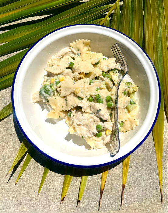Chicken Pasta with with Creamy Béchamel, Broccoli, Peas & Corn